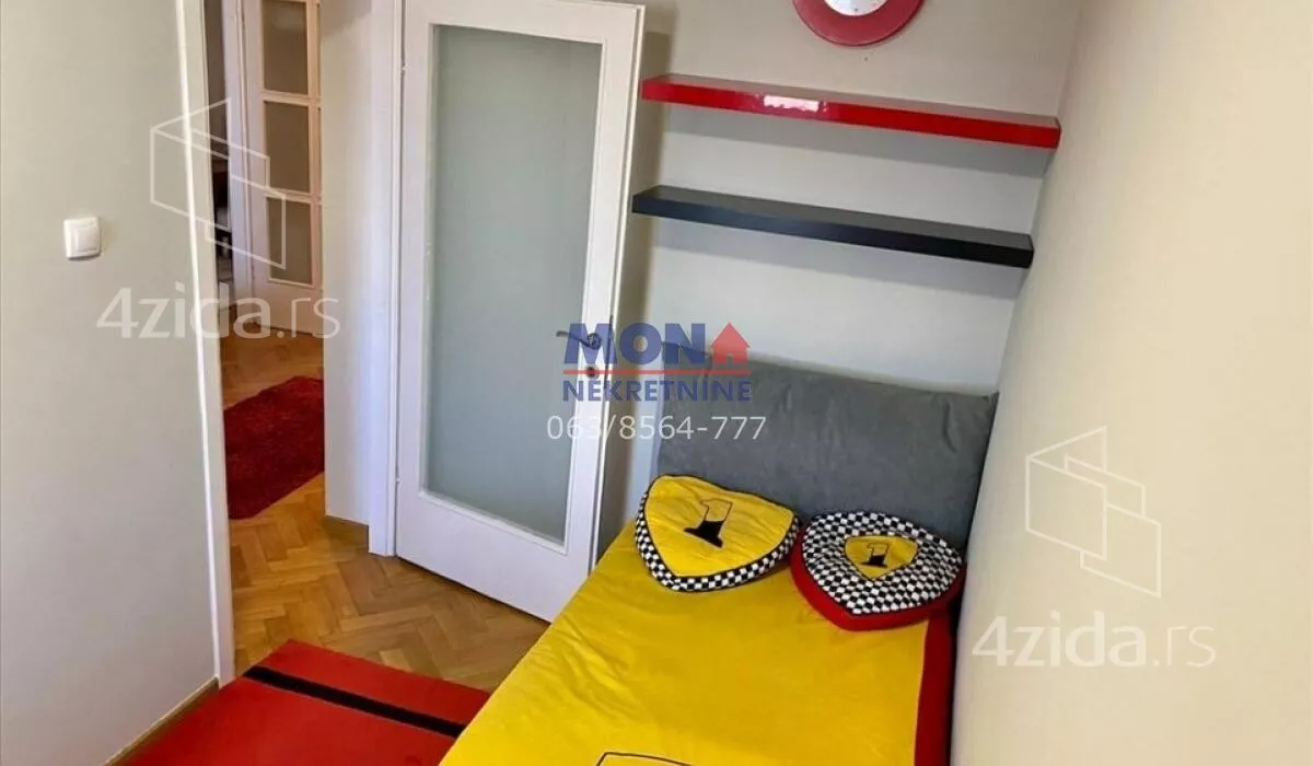 Četvorosoban stan | 4zida