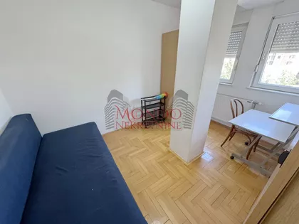 Dom Zdravlja | 4zida.rs