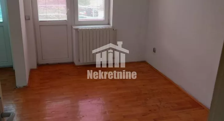 5-etažna kuća | 4zida