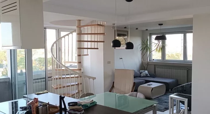 Četvoroiposoban stan | 4zida