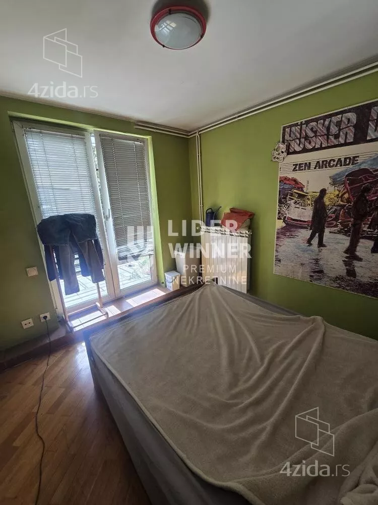 Četvoroiposoban stan | 4zida