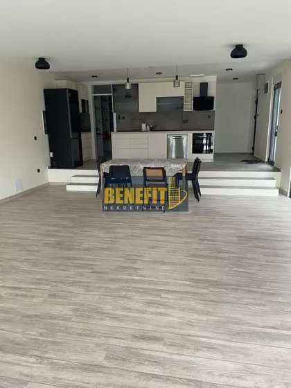 Pregrevica | 4zida.rs