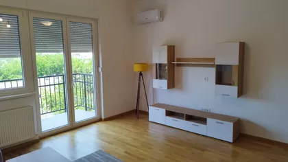 Evgenija Kumičića 19 | 4zida.rs