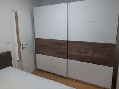 Stanislava Biničkog 2v | 4zida.rs