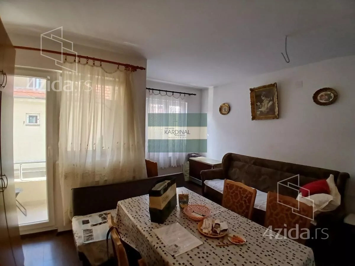 Garsonjera | 4zida