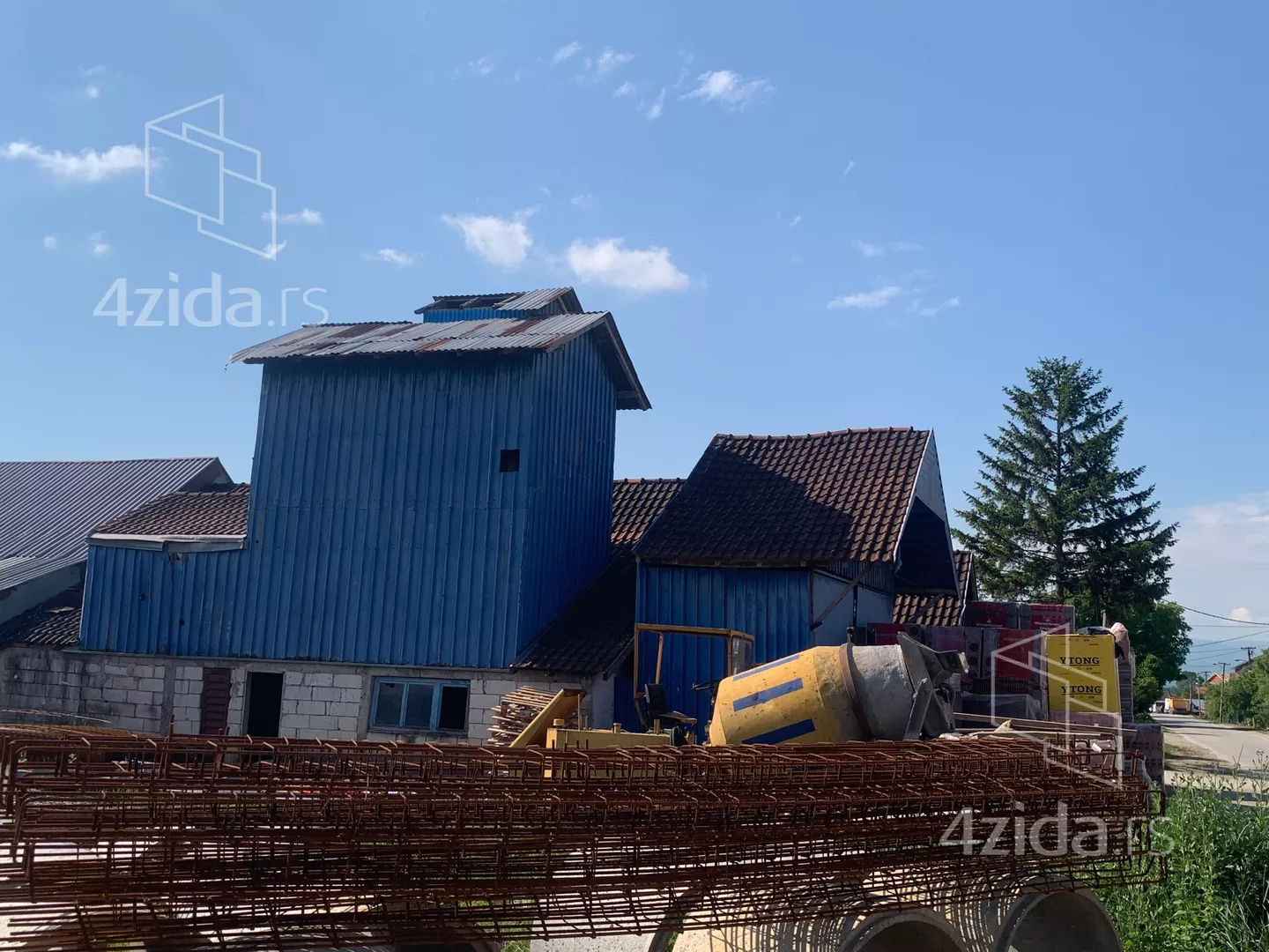 Poslovna zgrada | 4zida