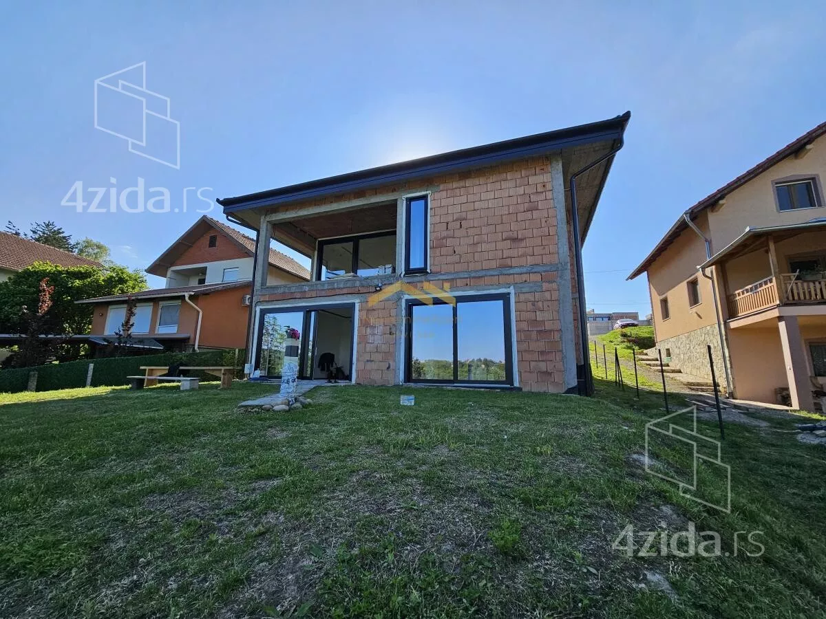 Kuća | 4zida