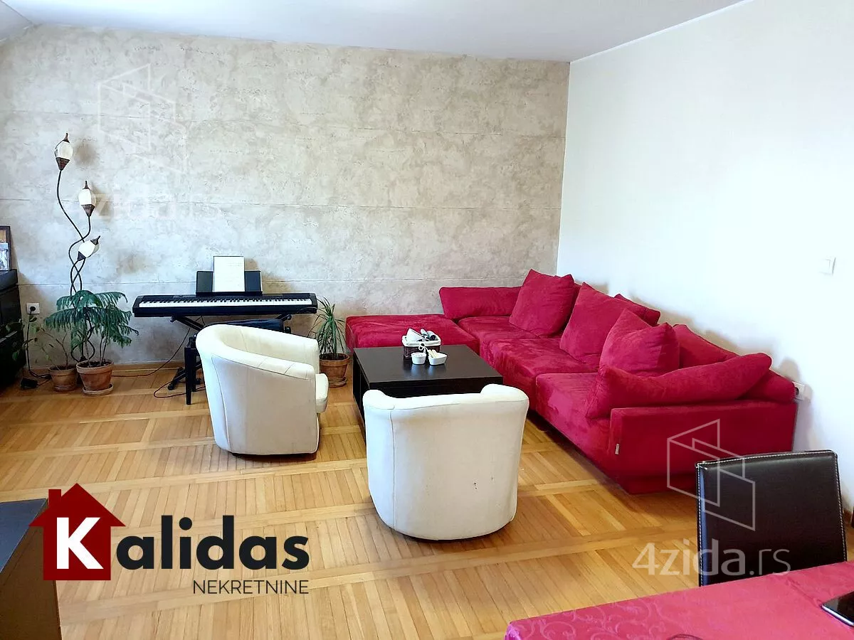 Petosoban stan | 4zida