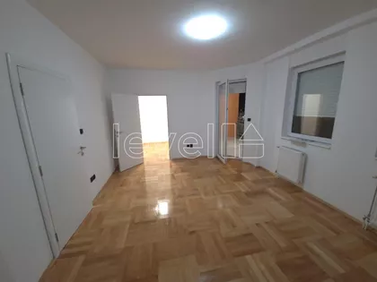 Novo Naselje | 4zida.rs