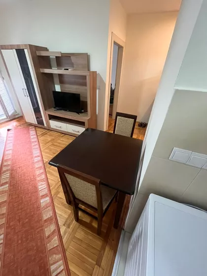 Ljubljanska | 4zida.rs