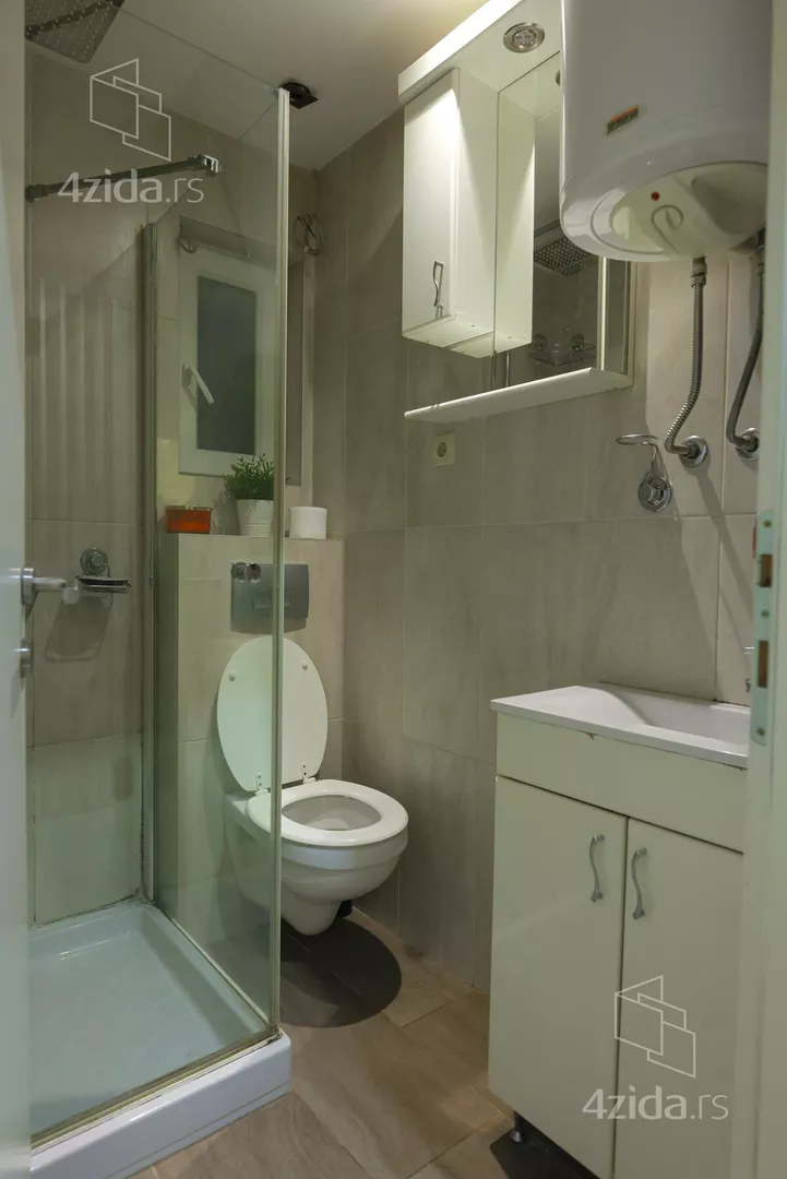 4-etažna kuća | 4zida