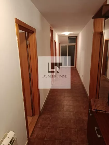 Vrčin | 4zida.rs