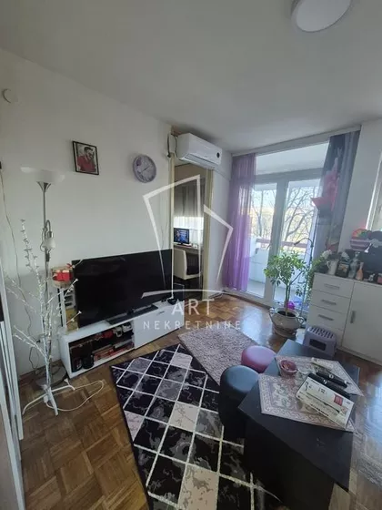 Bulevar Arsenija Čarnojevića | 4zida.rs