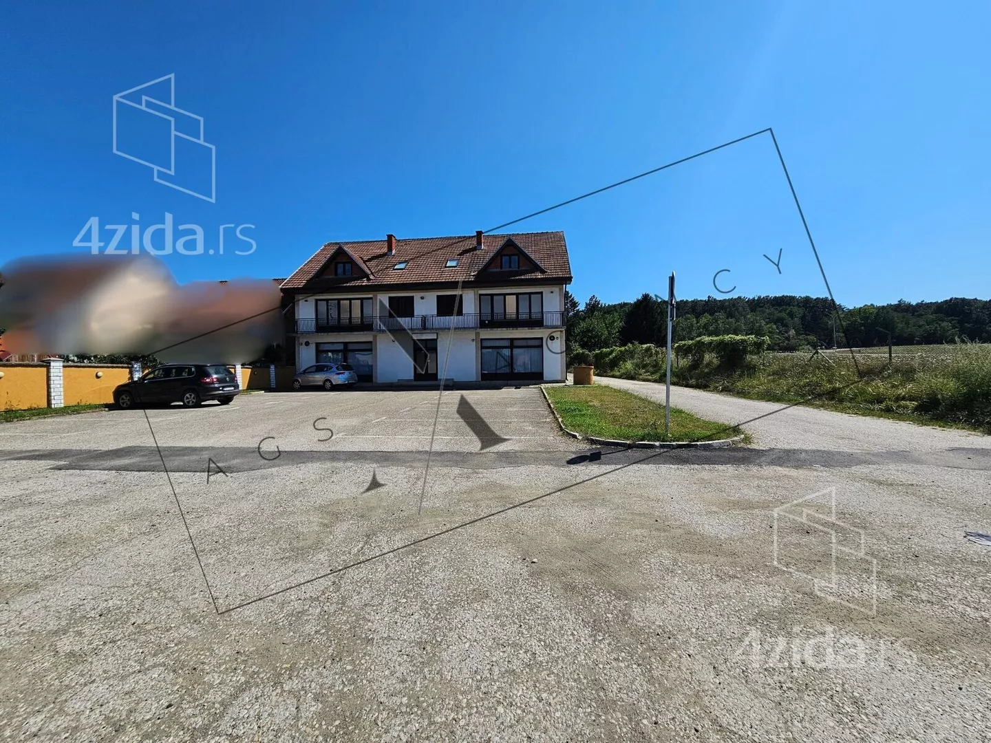 Poslovni prostor | 4zida