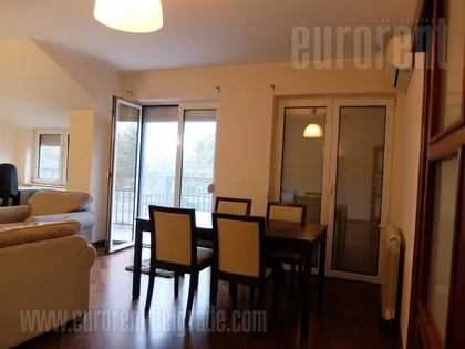 DEDINJE BELI DVOR | 4zida.rs