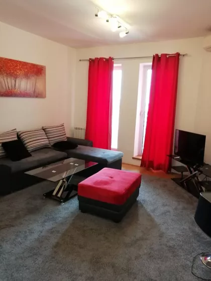 Skerlićeva bb | 4zida.rs