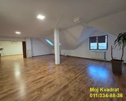 Mite Topalovića | 4zida.rs