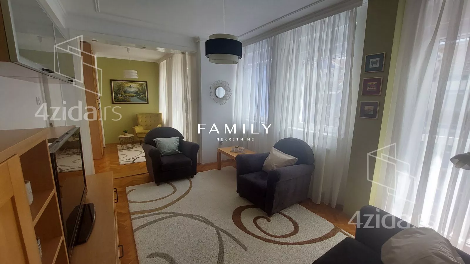 Troiposoban stan | 4zida