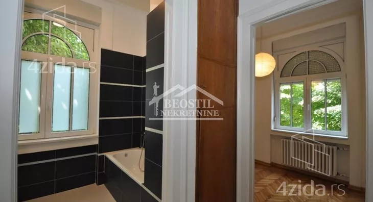 Šestosoban stan | 4zida