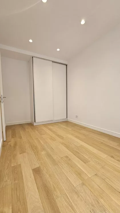 Miće Orlovića | 4zida.rs