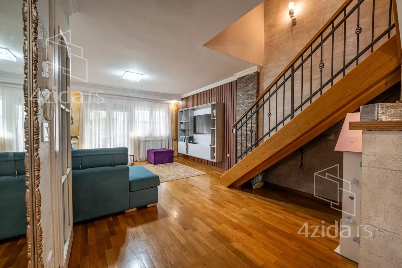 Petosoban stan | 4zida