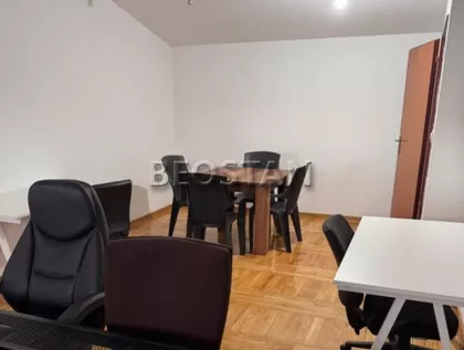 Ugrinovački put | 4zida.rs