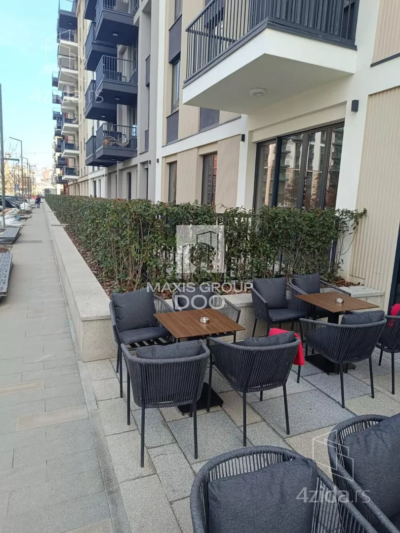 Poslovni prostor | 4zida