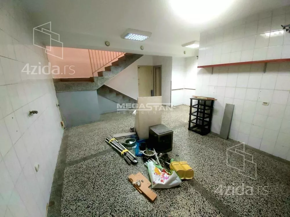 Lokal | 4zida