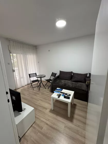 Nemanjina 19 | 4zida.rs