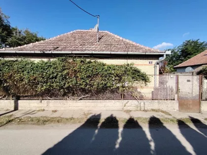 Mali Bajmok | 4zida.rs