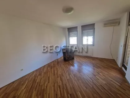 Magelanova | 4zida.rs