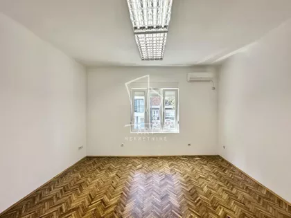 Sazonova | 4zida.rs