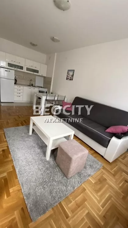 Jerneja Kopitara | 4zida.rs