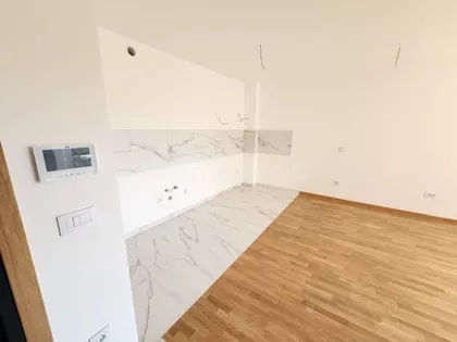 Prvomajska | 4zida.rs