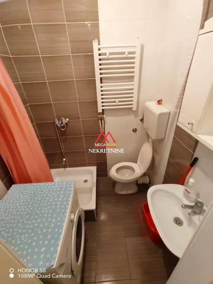 Jovana Hranilovića | 4zida.rs