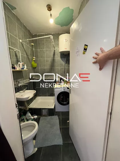 Crveni Pevac | 4zida.rs