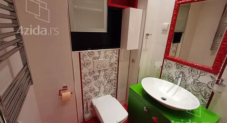 Petosoban stan | 4zida