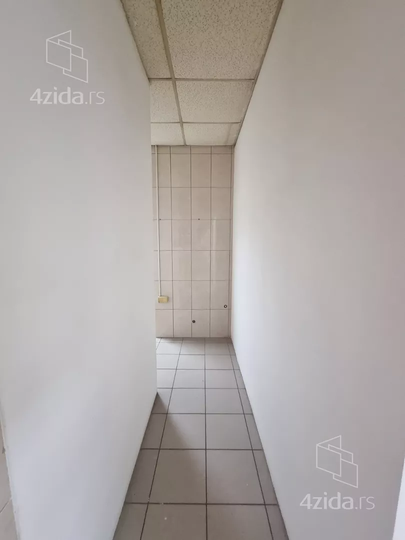Lokal | 4zida