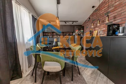 Ivana Milutinovića | 4zida.rs