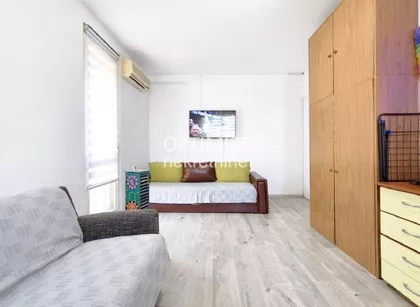 Darinke Radović | 4zida.rs