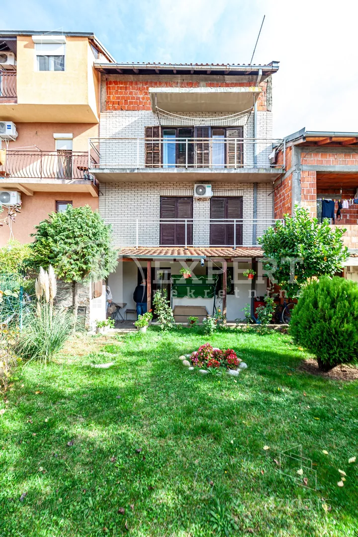 3-etažna kuća | 4zida