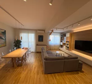 Novi Sad - Centar, Stari Grad, Gradske lokacije, Novi Sad, 4.0 stan | 4zida.rs