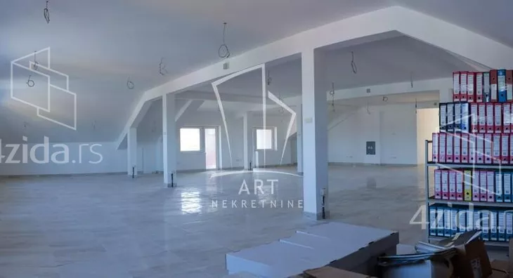 Poslovni prostor | 4zida