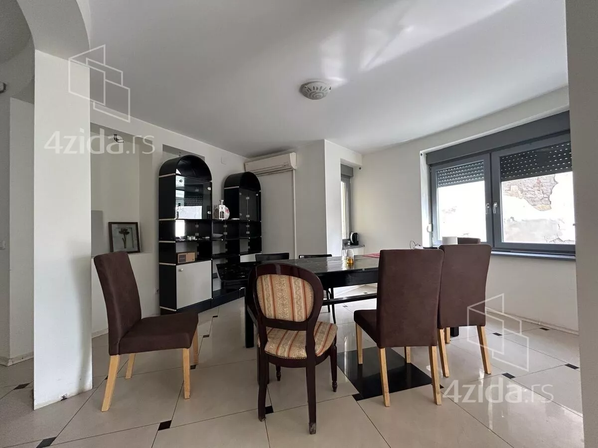 3-etažna kuća | 4zida