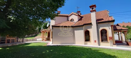 Činovnička Kolonija | 4zida.rs