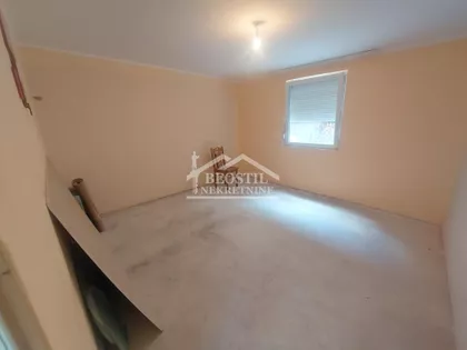 Lovćenska | 4zida.rs