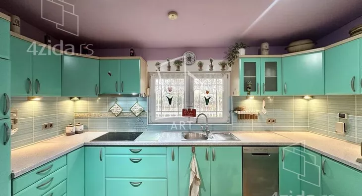 3-etažna kuća | 4zida