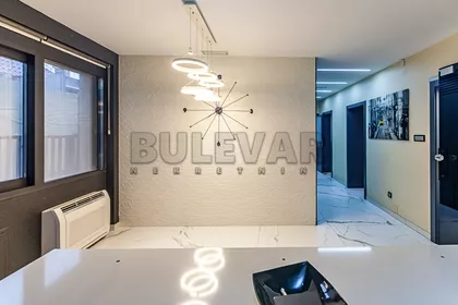 Obrenovićeva | 4zida.rs