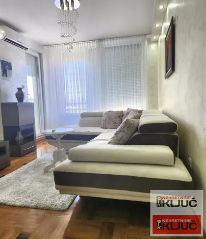 Bulevar Patrijarha Pavla (Somborski Bulevar) | 4zida.rs