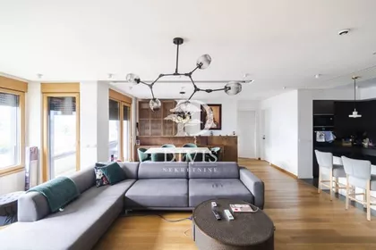 Tadije Sondermajera | 4zida.rs